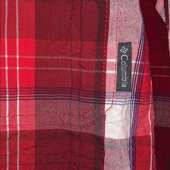 Men’s Columbia Shirt - Picture 2 of 3